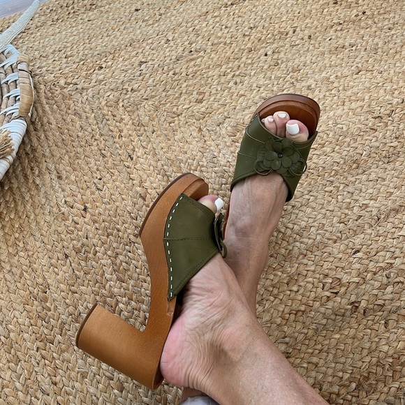Swedish Hasbeens NWT Olive Green Detail Crowded Slip In Clog LOVE 🌸🌸 🌈 - Picture 5 of 15